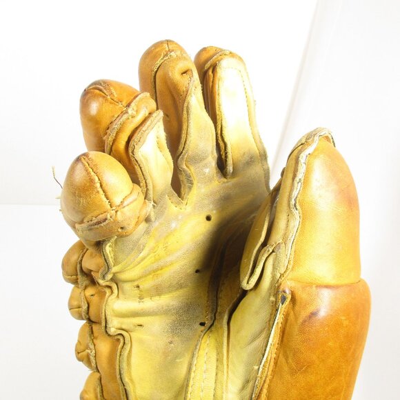 Vintage 1960's ROLLY 650 Hockey Gloves Made in Canada - Picture 5 of 5